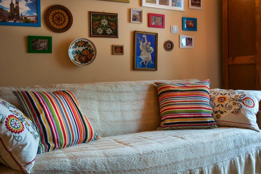 Live Like Locals: Market Square X Jewish District クラクフ 部屋 写真
