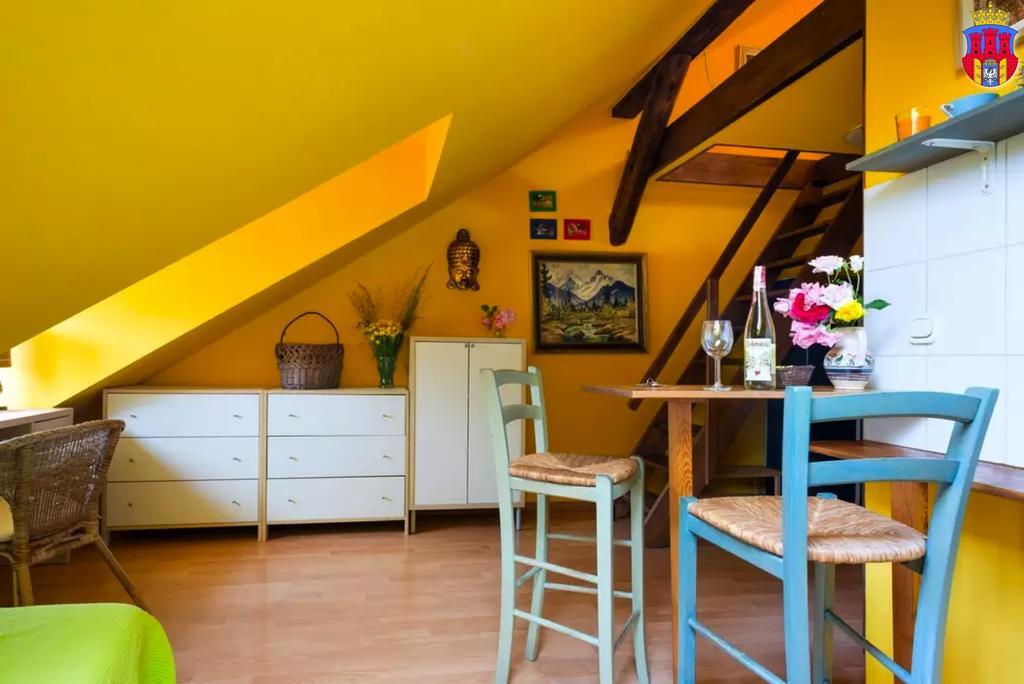 Live Like Locals: Market Square X Jewish District クラクフ 部屋 写真
