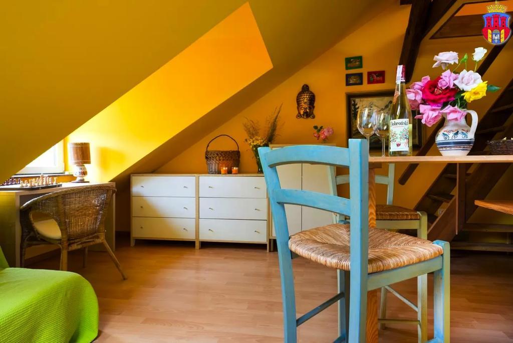 Live Like Locals: Market Square X Jewish District クラクフ 部屋 写真