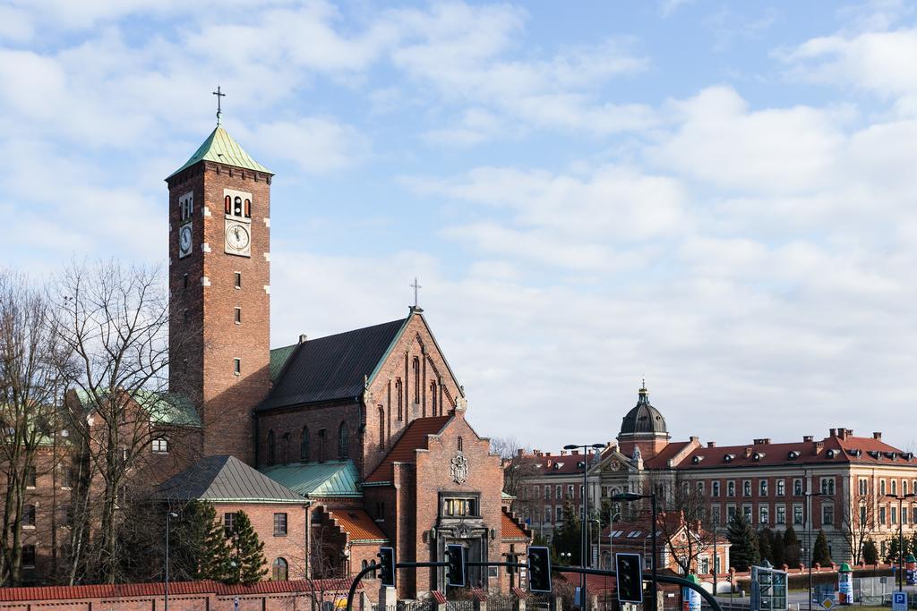 Live Like Locals: Market Square X Jewish District クラクフ エクステリア 写真